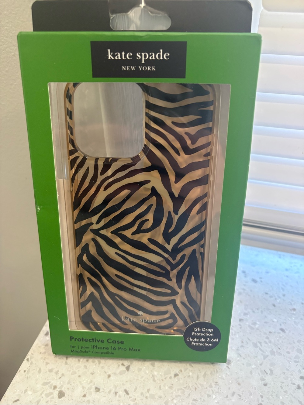 NIB kate spade Zebra Stripe iPhone Case in Gold and Black for iPhone 16 pro max